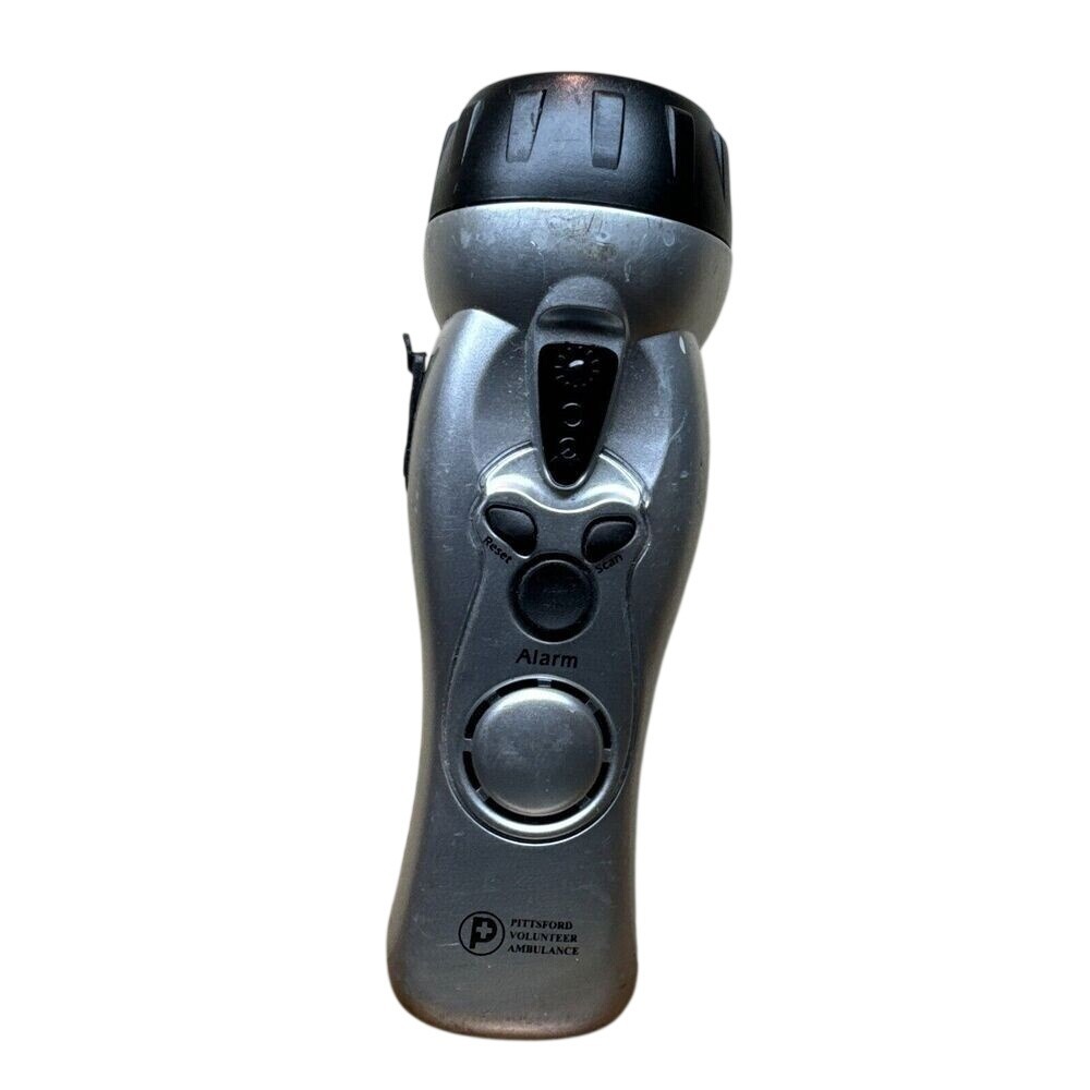 Emergency Hand‎ Crank Radio Flashlight Alarm FM Scan Portable Silver Black